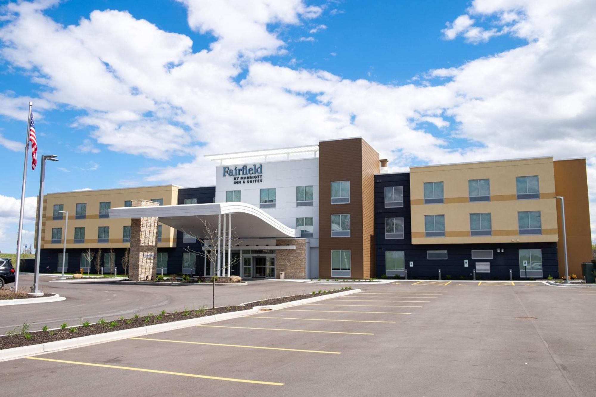 Fairfield By Marriott Inn & Suites Фон-дю-Лак Экстерьер фото